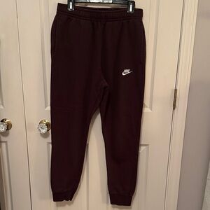 Nike Men’s Mahogany Sweatpants